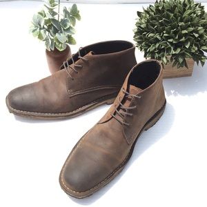 Johnston and Murphy Men’s Chukka Boots size 12